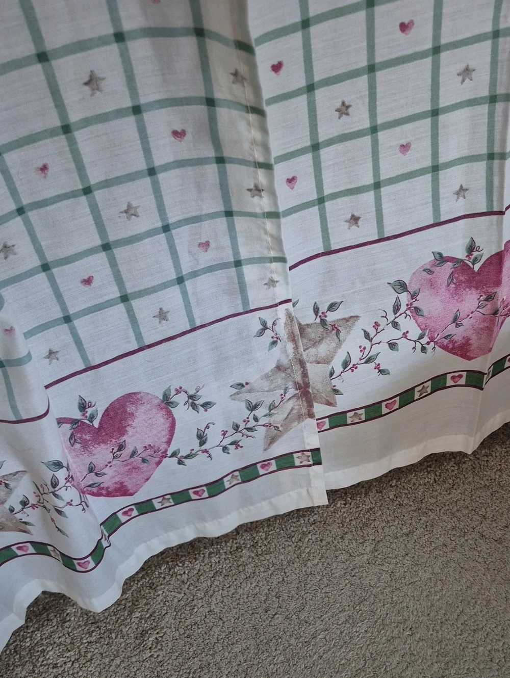 Two Country Heart Print Curtain Panels in Green and Pink 28x37 (56x37)